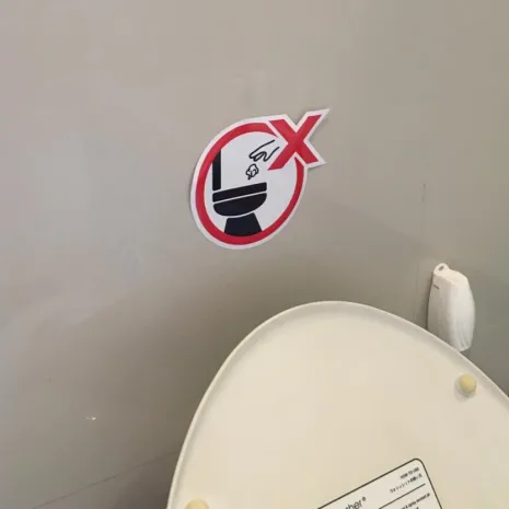 Decorative Sticker toilet bulat sign toilet bulat